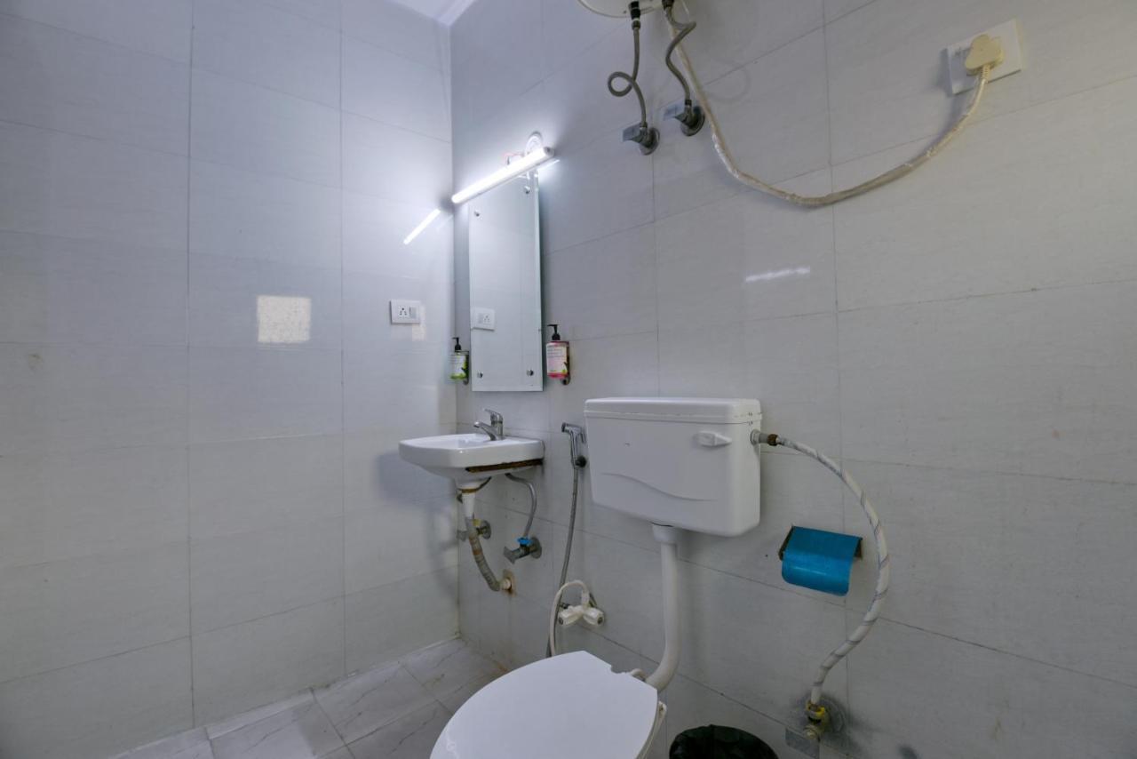 Hotel Admire Inn "Atta Market, Noida Sector 18" エクステリア 写真