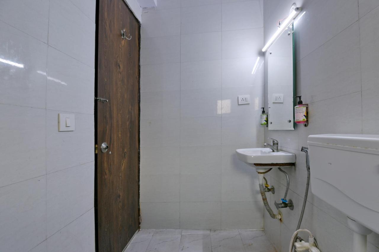Hotel Admire Inn "Atta Market, Noida Sector 18" エクステリア 写真