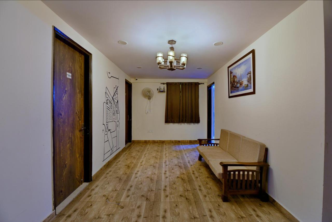 Hotel Admire Inn "Atta Market, Noida Sector 18" エクステリア 写真